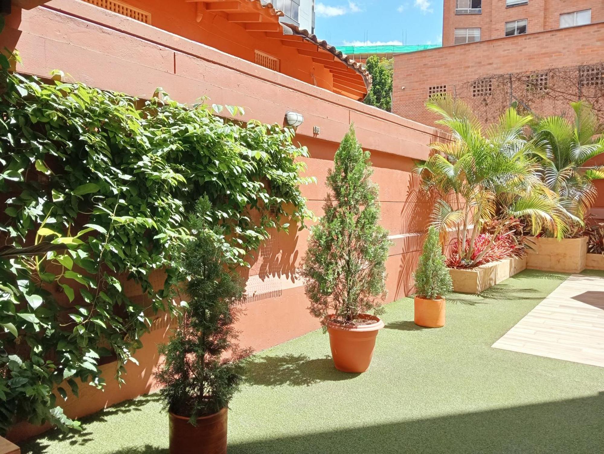 Hotel Lomas 10 Medellin By Dico Esterno foto