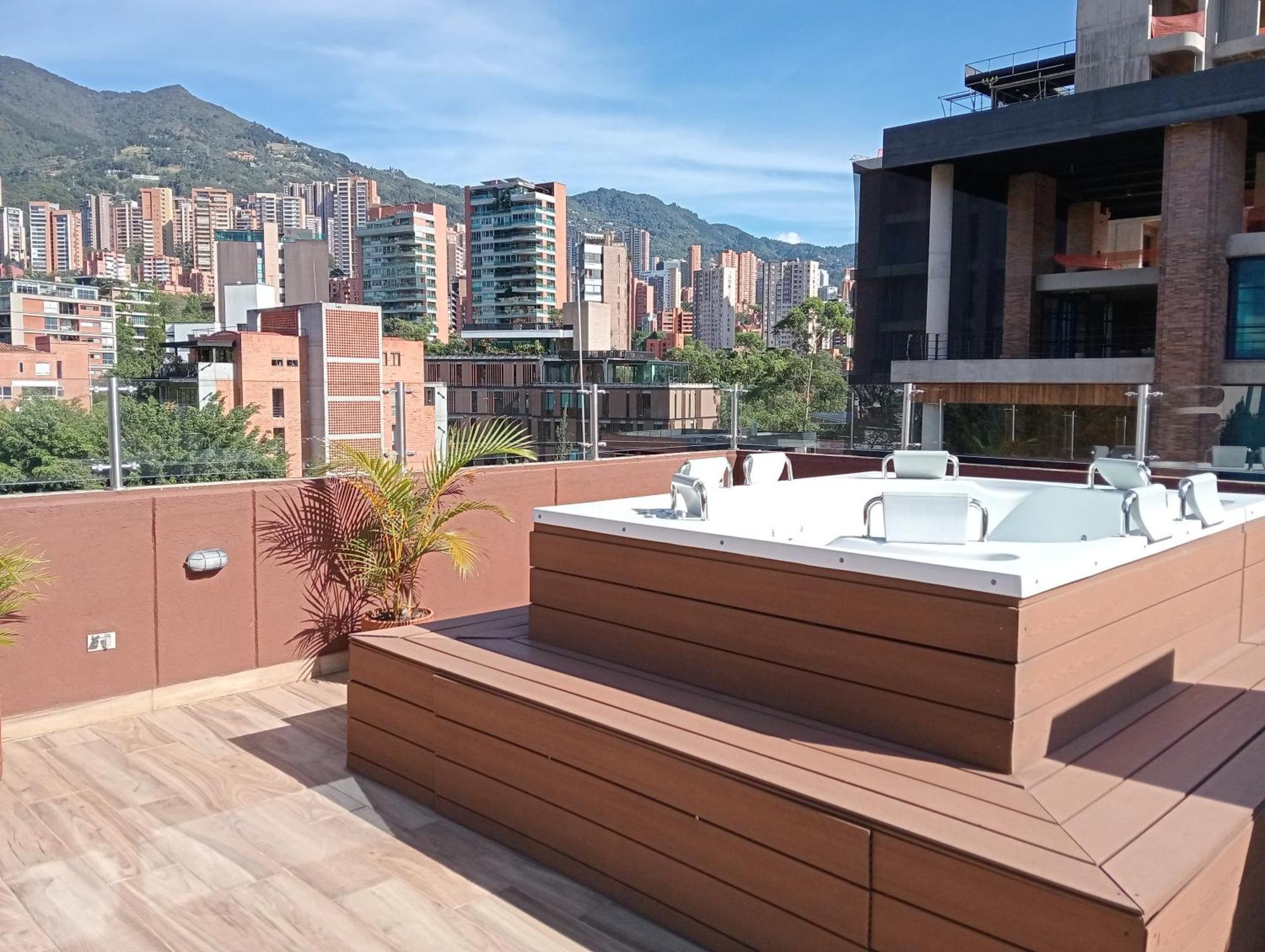 Hotel Lomas 10 Medellin By Dico Esterno foto