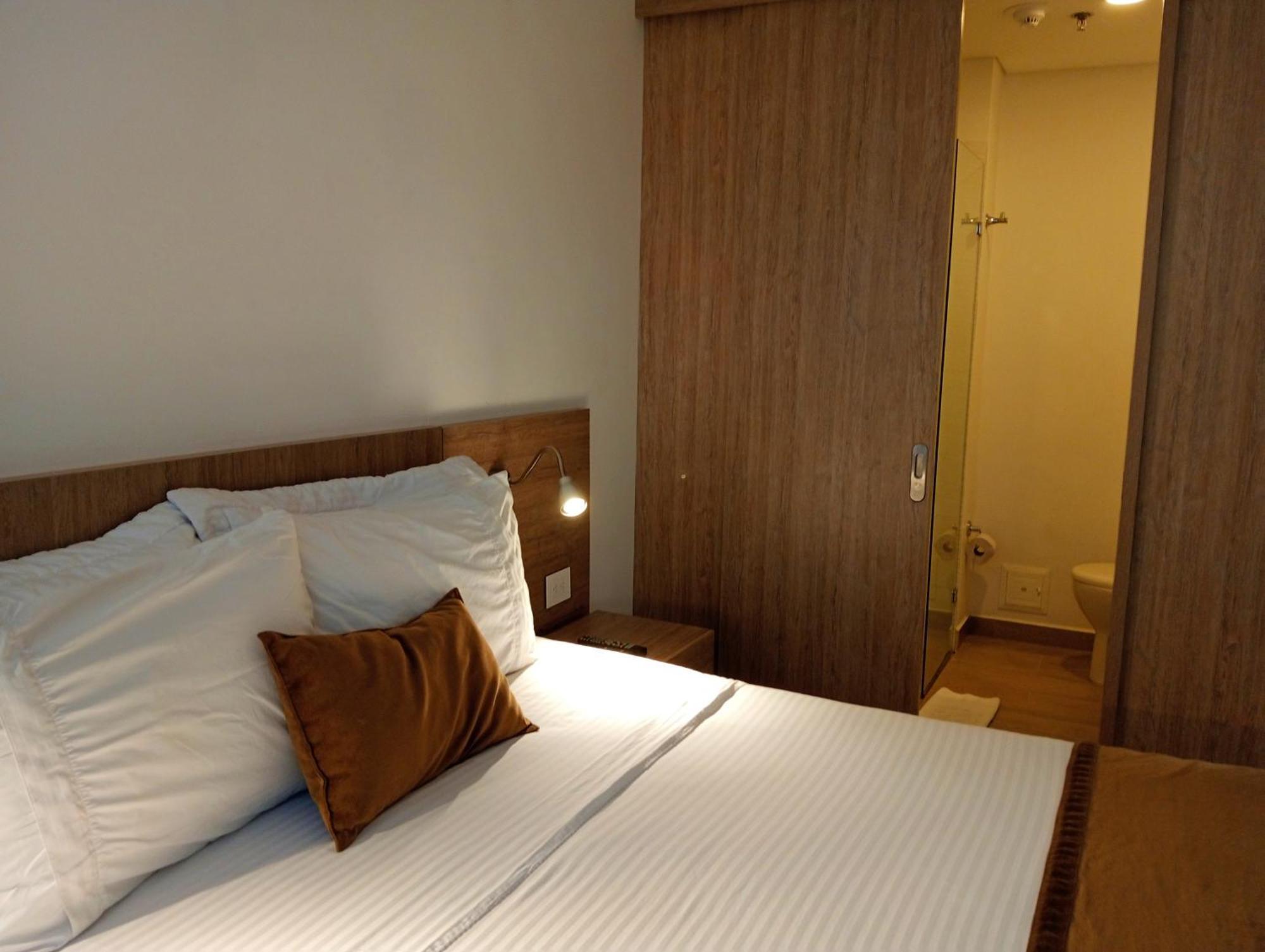Hotel Lomas 10 Medellin By Dico Esterno foto